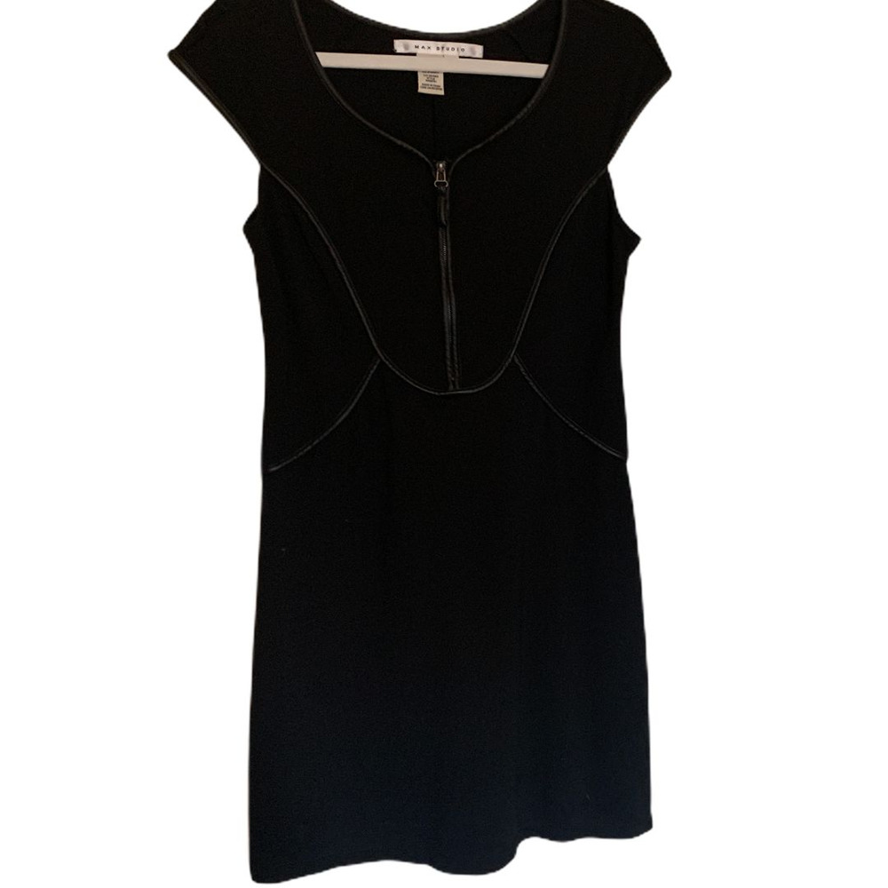 - max studio black dress sz S, LBD, classic, simple elegance